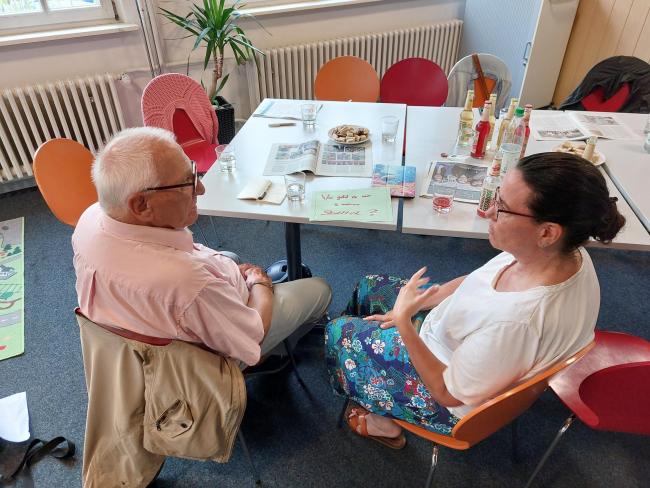 Dialog zum Thema "wie geht es mir in meinem Stadtteil?" Teilnehmer*innen aus den unterschiedlichen Stadtteilen tauschen sich aus.